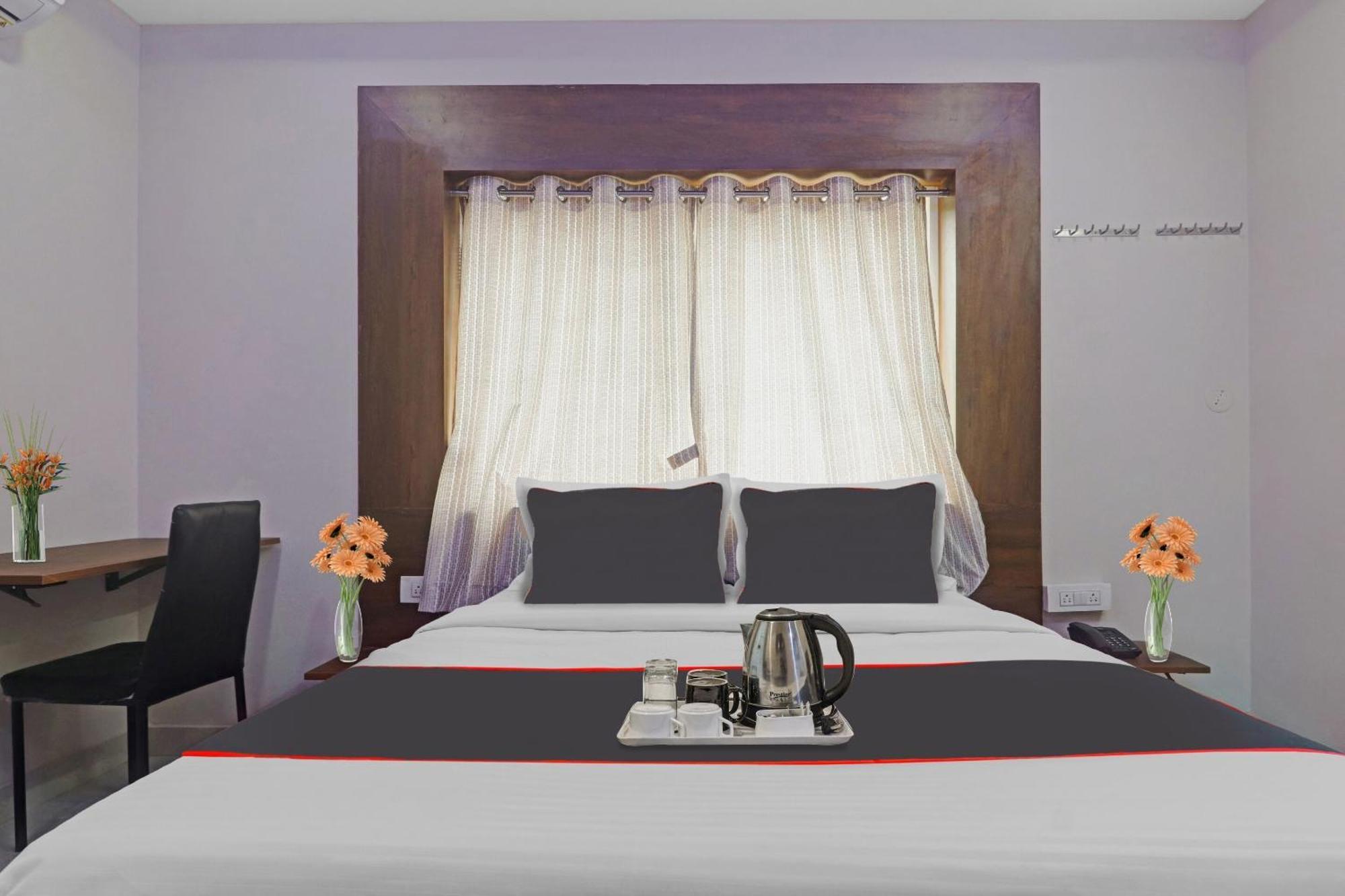 Super Capital O Srinika Inn Gachibowli 외부 사진